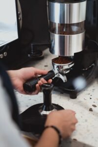 Read more about the article What is the Best Fully Automatic Coffee machine with Grinders