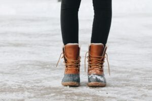 Read more about the article Best Waterproof Snow Boots For Women