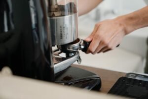 Read more about the article Grind and Brew: Top Fully Automatic Coffee Machines With Grinder